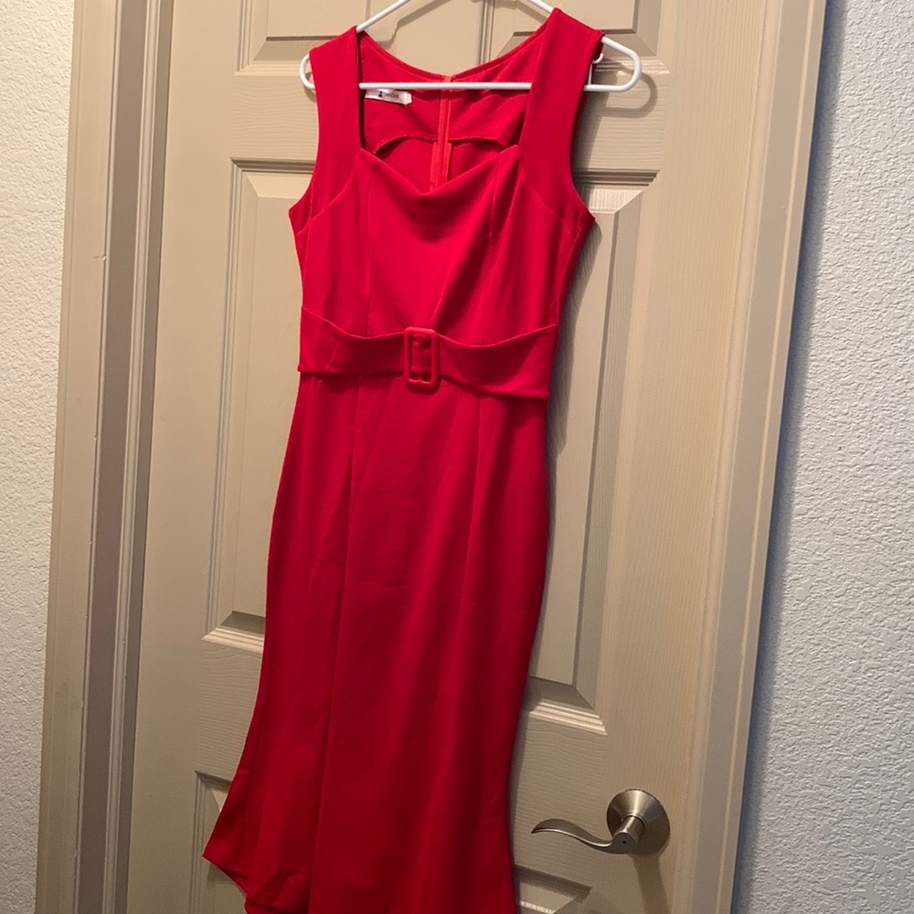 RED VINTAGE STYLW CUTE SLEEVELESS DRESS SIZE MEDIUM